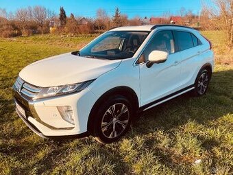 Mitsubishi Eclipse Cross 1.5T MIVEC CVT 4WD 1 MAJITEL