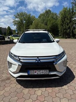Mitsubishi Eclipse Cross 1.5T MIVEC CVT 4WD 1 MAJITEL
