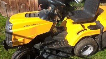 traktorova kosacka stiga 3084