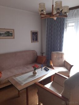3 izbový byt s dvomi balkónmi, Staré mesto