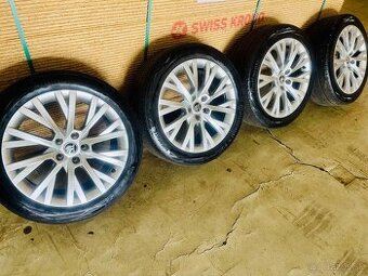 Škoda Antares 18" 8,0J x 18" ET 44 originál