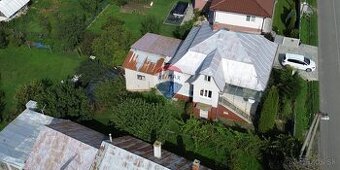 Rodinný dom 4 izb,  2 kuchyne, 2 kúpelne, 260m2, pozemok 936