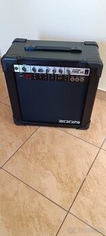 Predám gitarové kombo ZOOM 15 s nastaviteľnými efektam