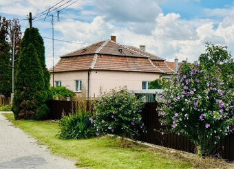 Na predaj OBÝVATEĽNÝ 4izb.dom_hospodárstvo_pozemok 3102 m2