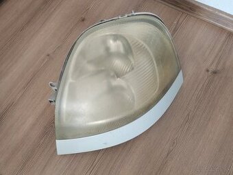 Renault Master II predné svetlo