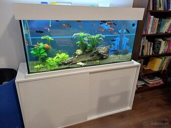 Akvárium 250 litrov + skrinka
