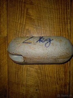 Závesné závažie na váhu 2 kg