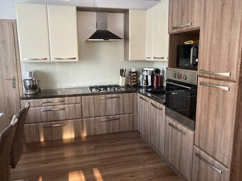 Predám 3 izbový byt Dubnica nad Váhom, REZERVOVANÝ