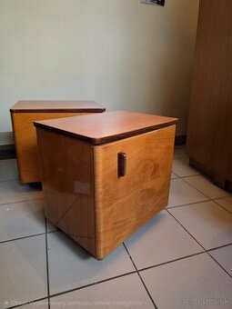 🪑 RETRO nočné stolíky – 60. roky, bruselský štýl (PÁR)