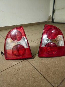 Svetlá volkswagen passat