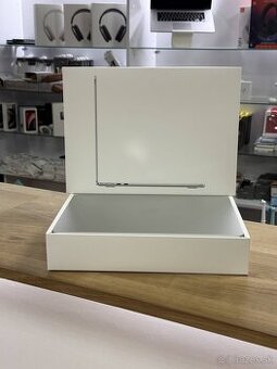 Macbook Air 13" M4 2025 256GB Silver