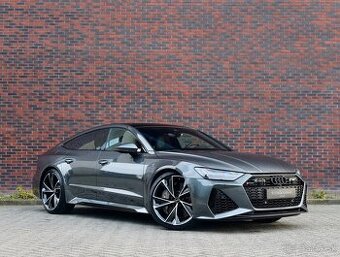 AUDI RS7 4.0TFSI V8 Quattro 600PS AT, TOP stav