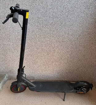 Xiaomi Mi Electric Scooter Pro 2