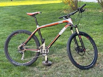 Predám karbonovy horský bicykel KTM Toryn Master
