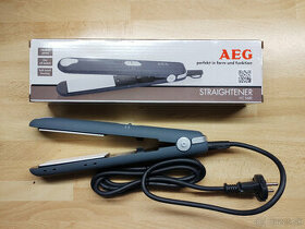 Žehlička na vlasy AEG HC5680