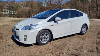Predám Toyota Prius 3 Panorama Exclusive