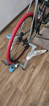Cyklotrenazer tacx flow