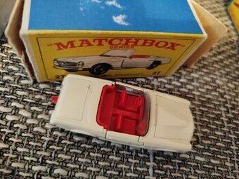 Autíčko matchbox c.27
