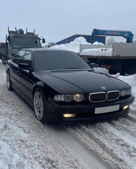 Kúpim BMW E38