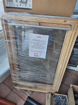 Velux Drevené výklopno - kyvné strešné okno s lemovaním