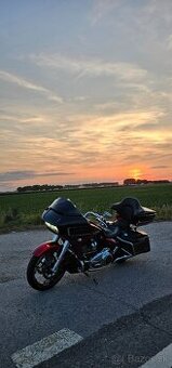 Harley Davidson ROAD GLIDE CVO 117