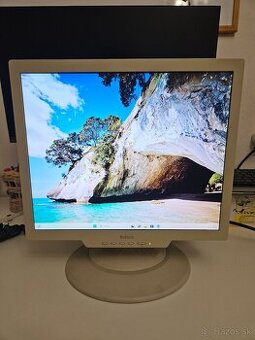 17" LCD BELINEA monitor