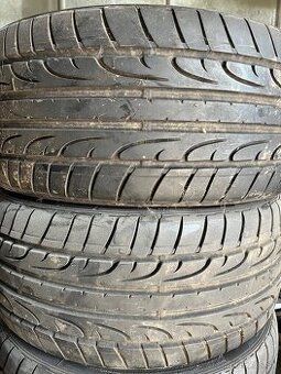 235/40R17 - 1