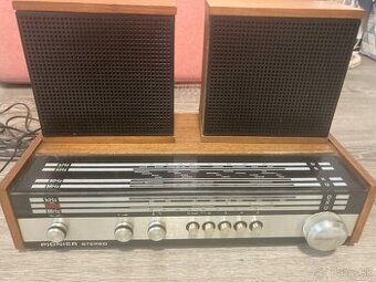 Pionier rádio stereo DSP 102 starozitne rádio 1976 Unitra