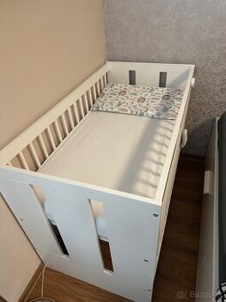 Detská postieľka s matracom