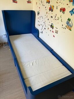 Ikea rastúca posteľ s madracom