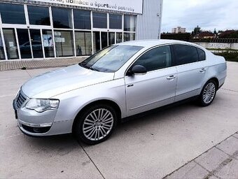 Volkswagen Passat R32 VR6 4x4 3.2 benzín 184kw Automat DSG - 1