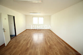 PRENÁJOM KANCELÁRII v Humennom výborná lokalita, BEZ DEPOZIT - 1