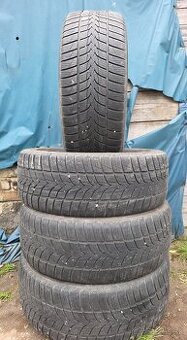 Ponúkame 4 zimné pneumatiky Tristar Snow 245/45 R20