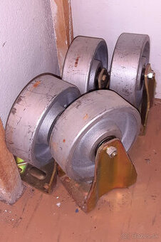 Liatinové koliesa na pevnej vidlici 180x60