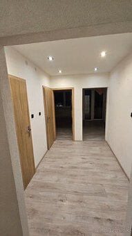 PRENÁJOM – 2-izbový byt (48 m²), Považská Bystrica – Rozkvet