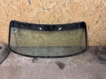 Predám čelne sklo Nissan patrol y61