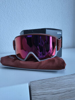 Burton snowboard | Anon | M3 MFI snb/ski okuliare S3/S2