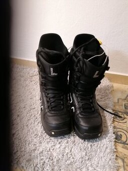 Snowboardove topánky