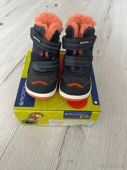 Tmavomodré čižmy (Protetika 20)