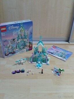 43172 Elsa a jej čarovný ľadový palác