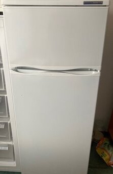 Chladnička s mrazakom