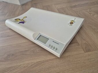 Digitalna váha pre bábetká