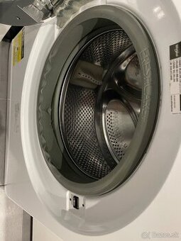 Slim práčka Whirlpool 7 kg – na opravu / náhradné diely