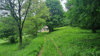 CHATA a PRIESTRANNÝ POZEMOK 29550m2 MYJAVA -KOPANICE- SAMOTA