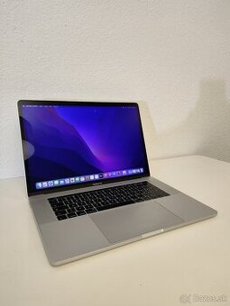 MacBook Pro (13-inch, 2015) /Intel Core i5/8GB RAM/512GB SSD