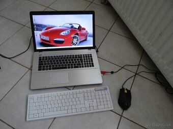 17.3" ACER Nitro VN7/ Core I7/ 16GB RAM/ 512GB SSD/ 4GB Nvi