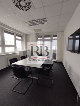 Administratívny celok 4 kancelárií 200m2, s terasou a parkov