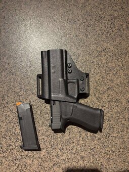 Glock 48