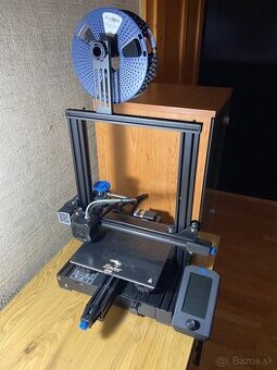Ender 3 v2 vylepsena 3d tlaciaren s vybavenim