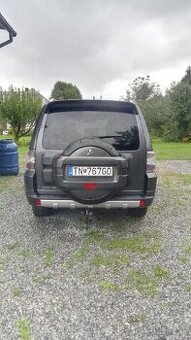 Mitsubishi Pajero 4 Kryt rezervy